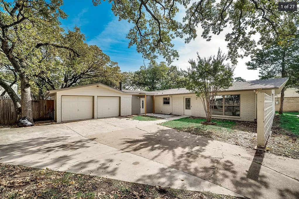 1520 Sunnybrook Drive