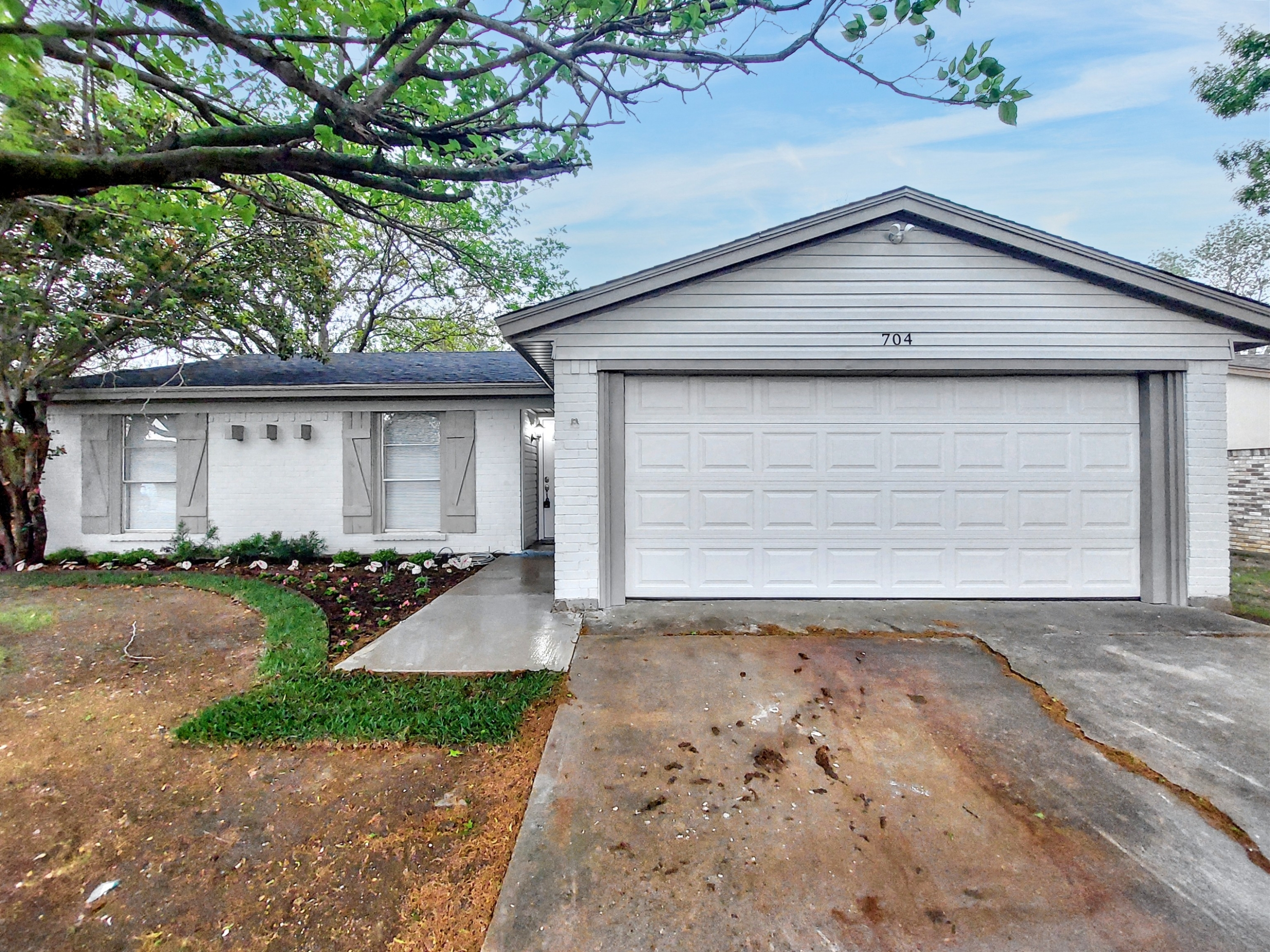 704 Prairie View Drive