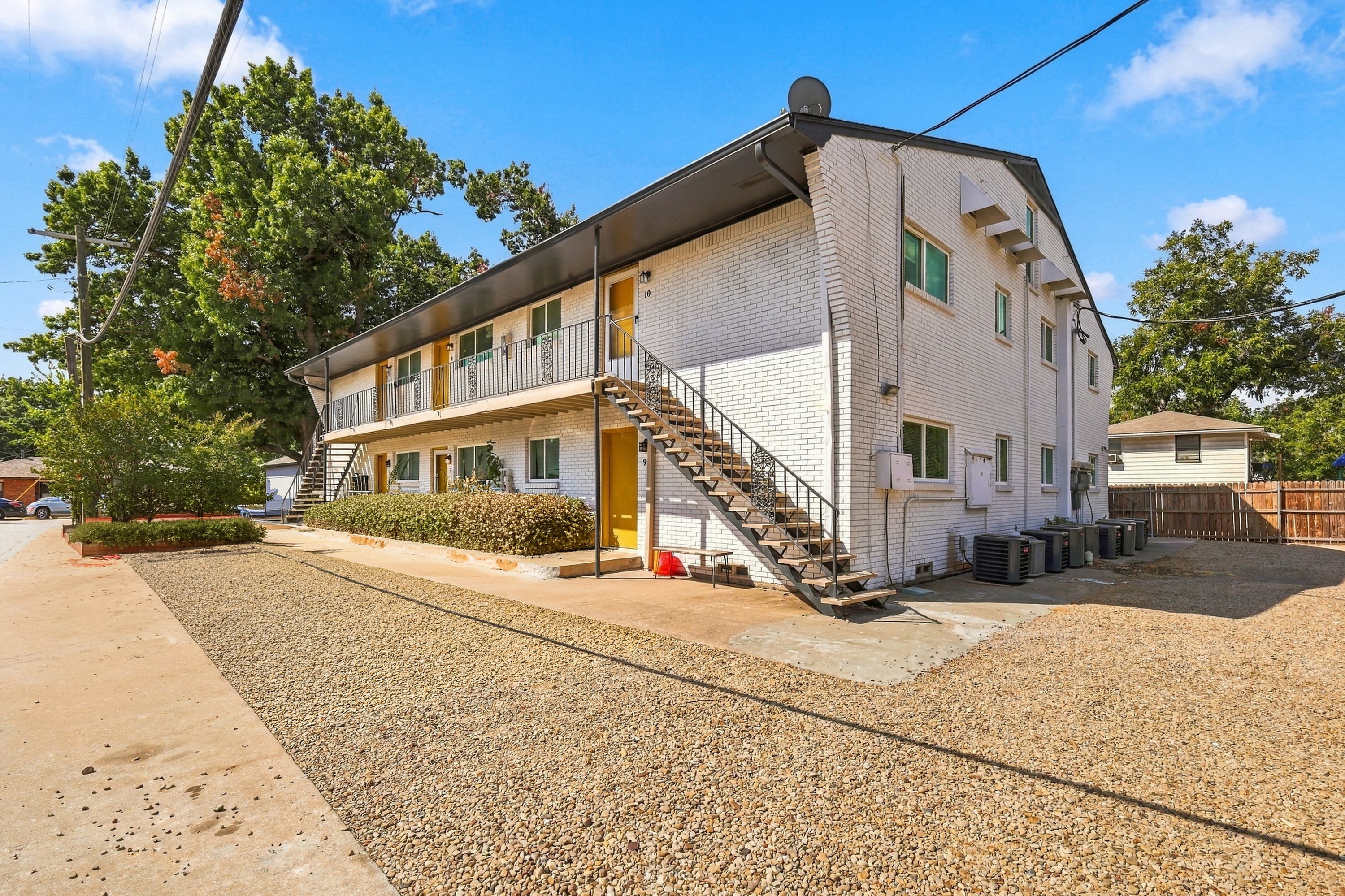 411 East Polk Street - 8