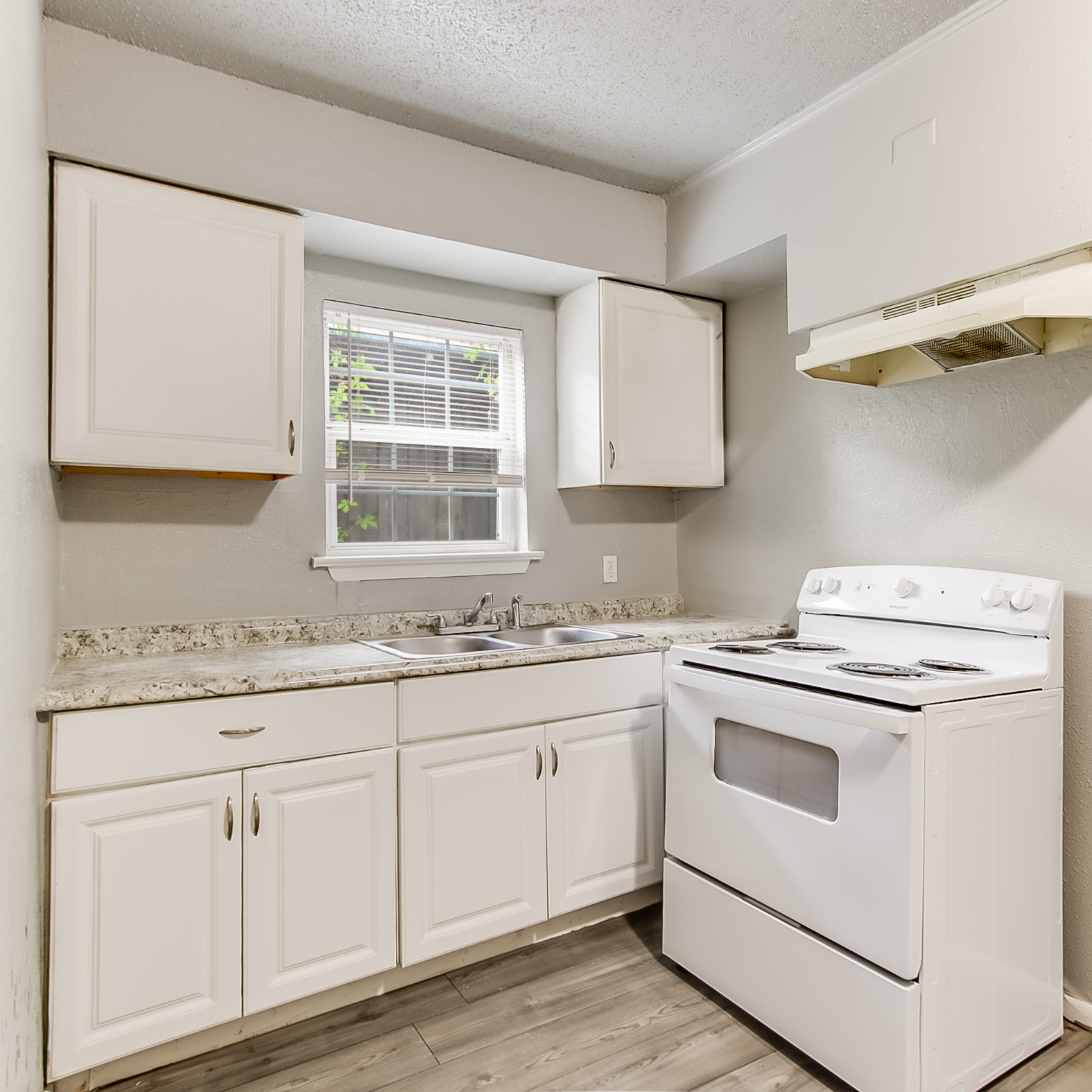 1724 Pear Street - 1