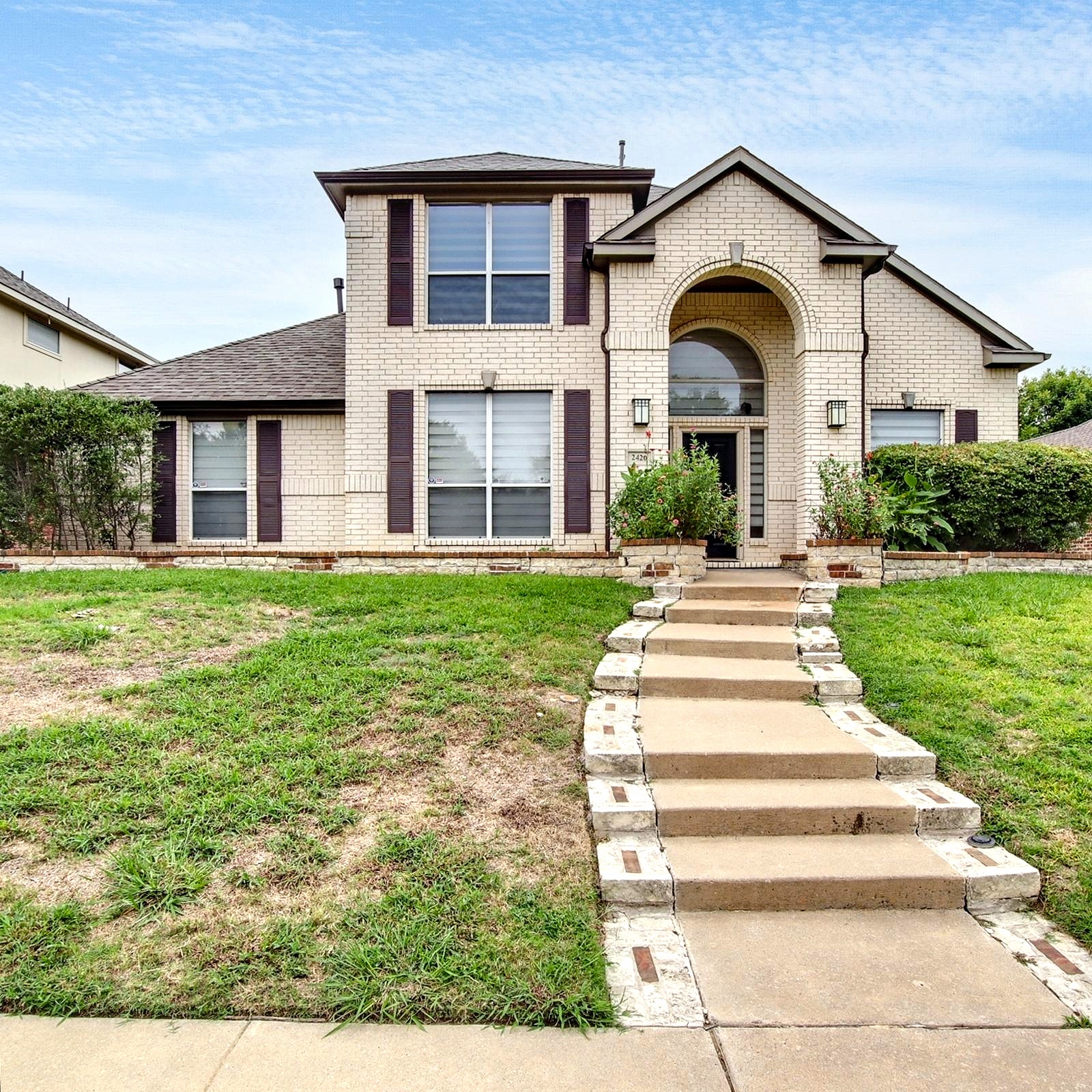 2420 Elm Leaf Lane
