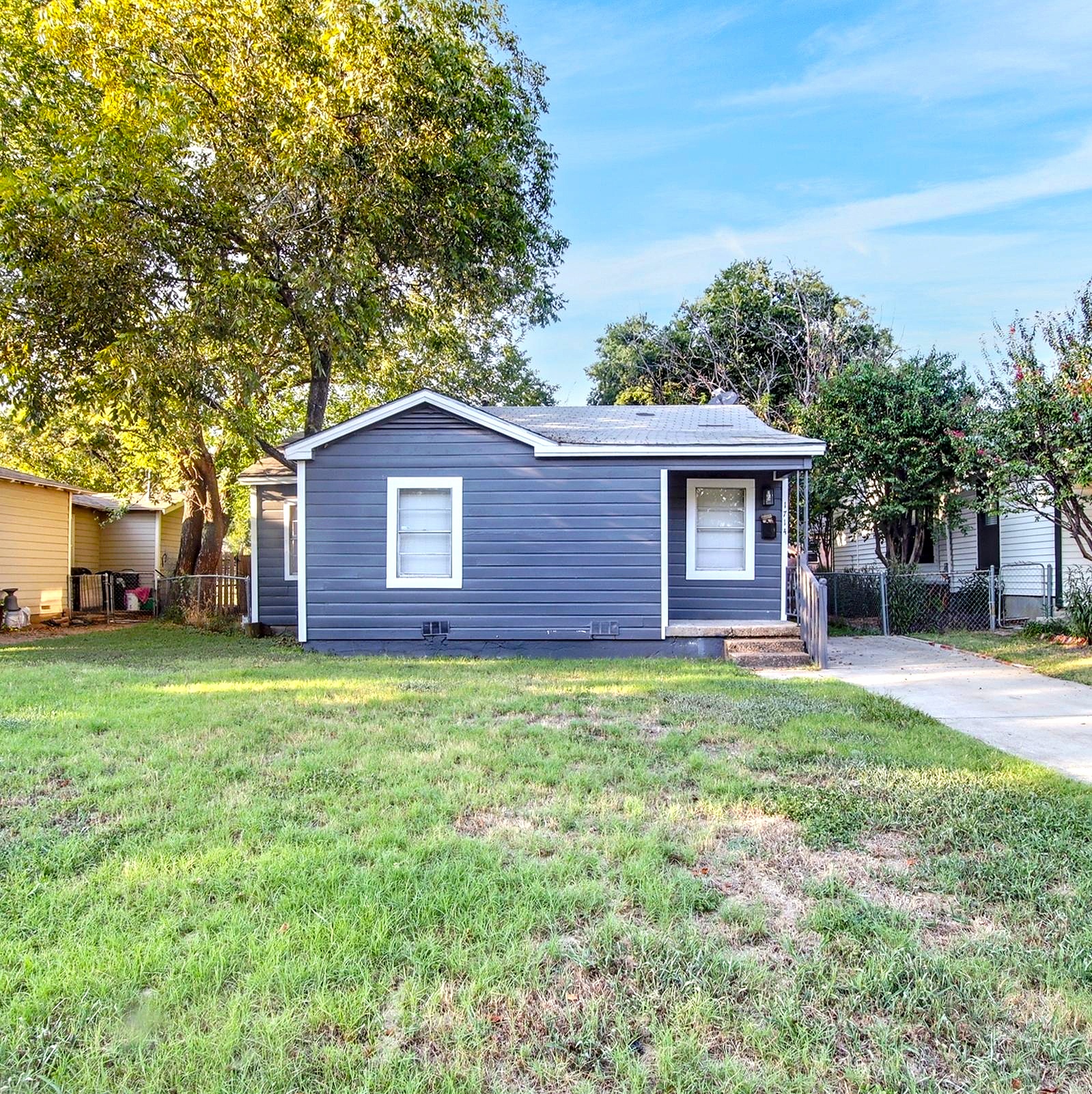 Property main image