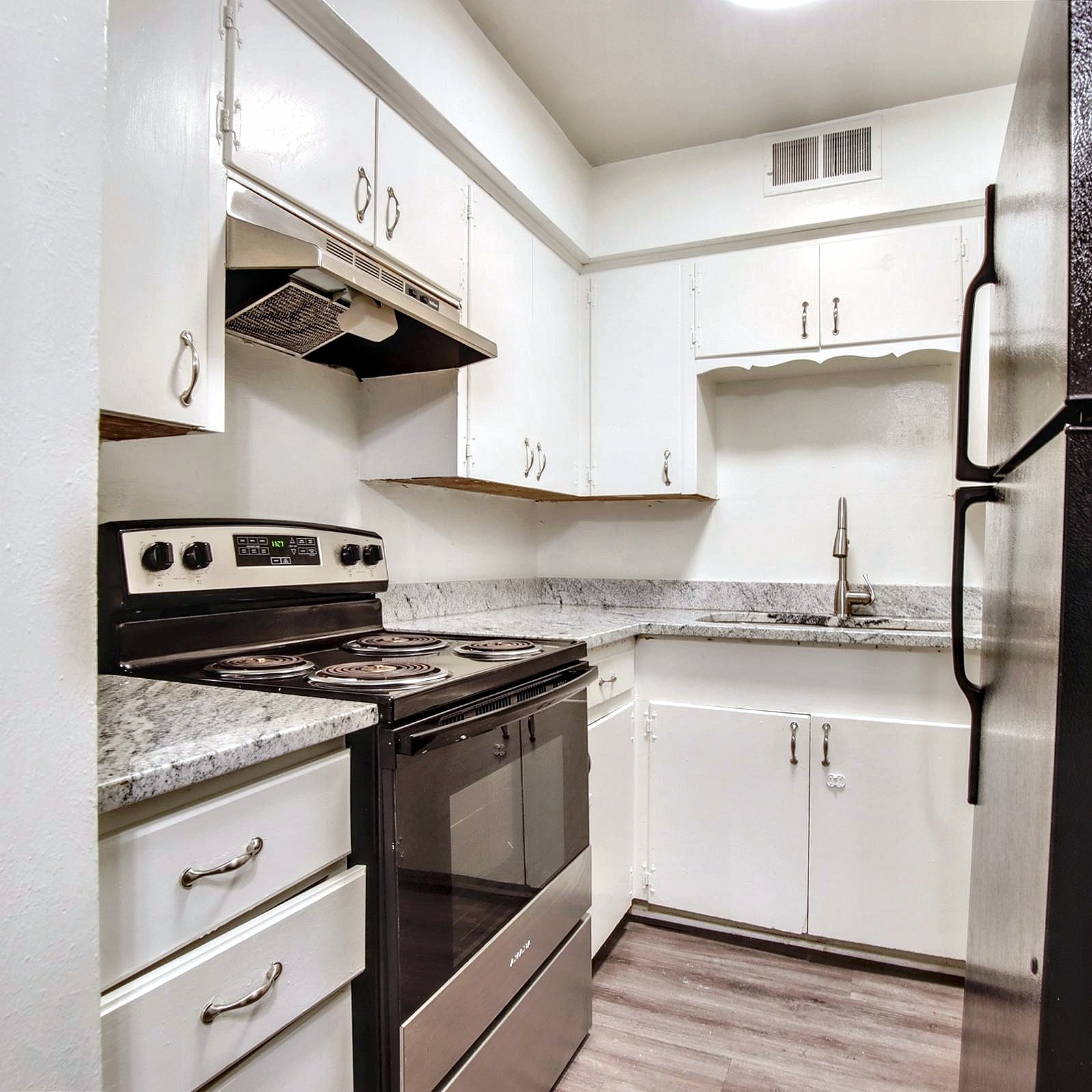 411 East Polk Street - 7